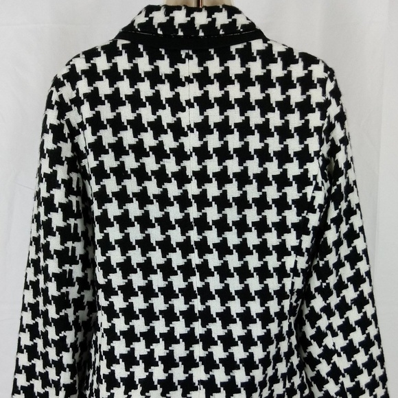 SOLD - Sunny Leigh Houndstooth Blazer - Picture 2 of 3